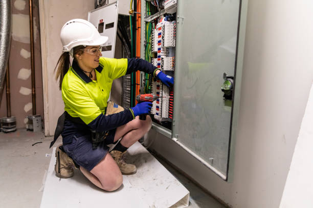 Best Affordable Electrician  in Cortland, OH